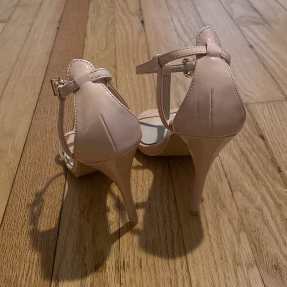 Chinese Laundry 6.5 heels patent leather - Picture 9 of 10